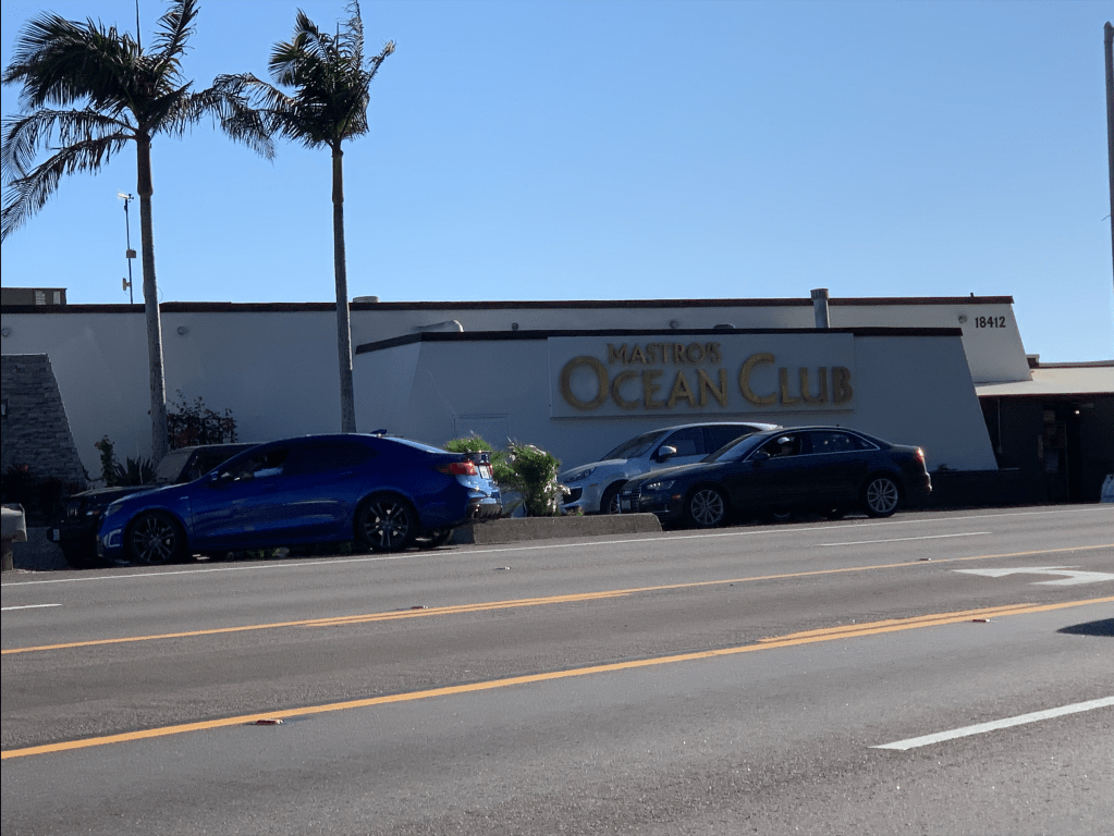 Guests in cars waiting to dine at Mastro's Ocean Club Sunday, Aug. 30, 2020, Malibu, California. (Photo/Chrissa Loukas)
